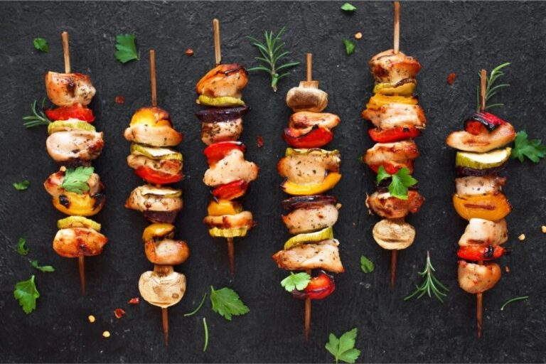 Brochetas Youtube Brochetas de pollo, pollo, brochetas